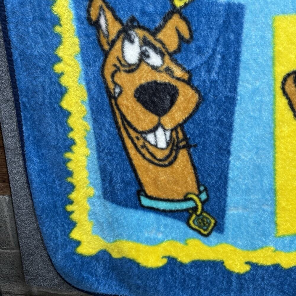 Vintage 2000s Scooby-Doo Plush Fleece Throw Blanket Cartoon Network 50”x60” HTF - Picture 10 of 11
